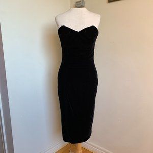 Corseted Black Velvet Sweetheart Dress